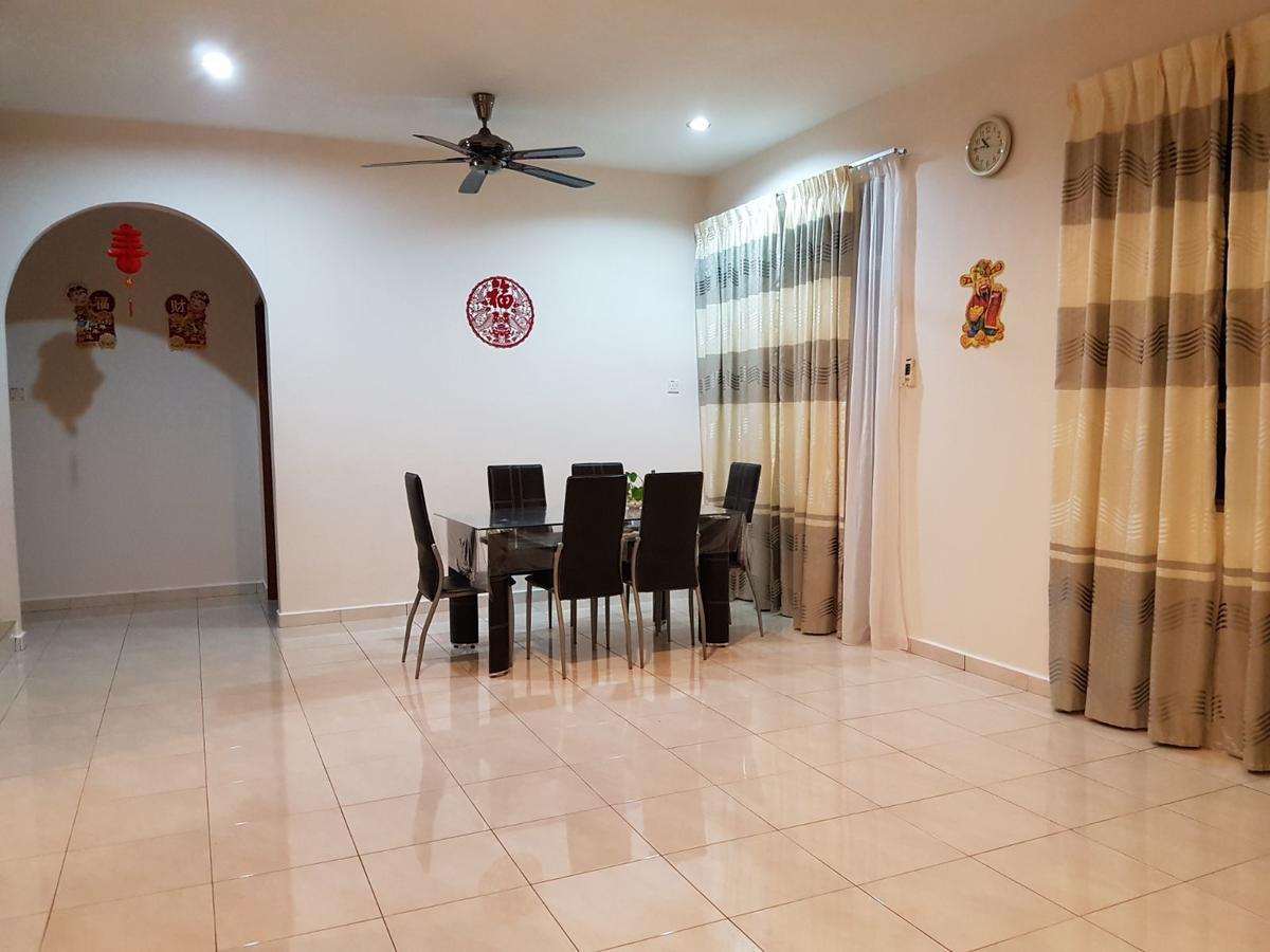Big Garden Homestay Пантай Ремис Экстерьер фото