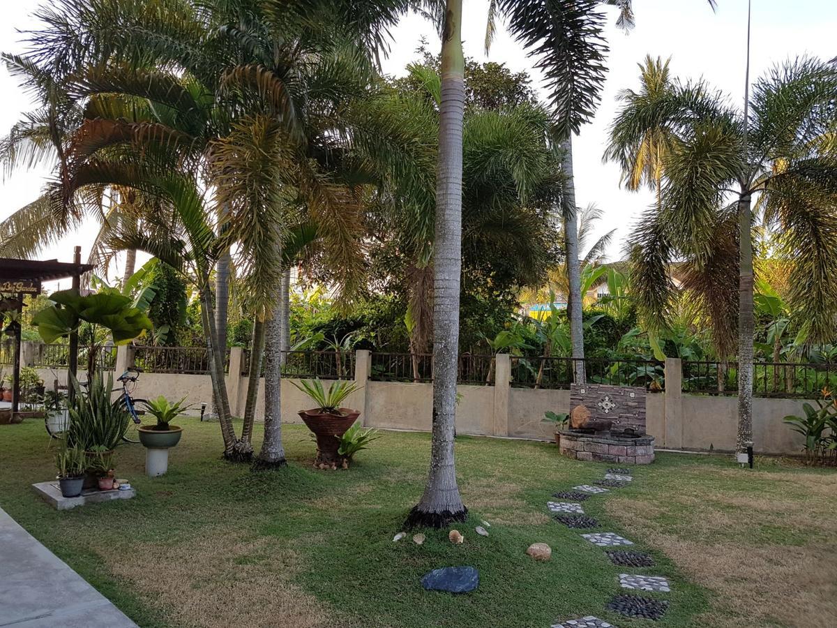 Big Garden Homestay Пантай Ремис Экстерьер фото